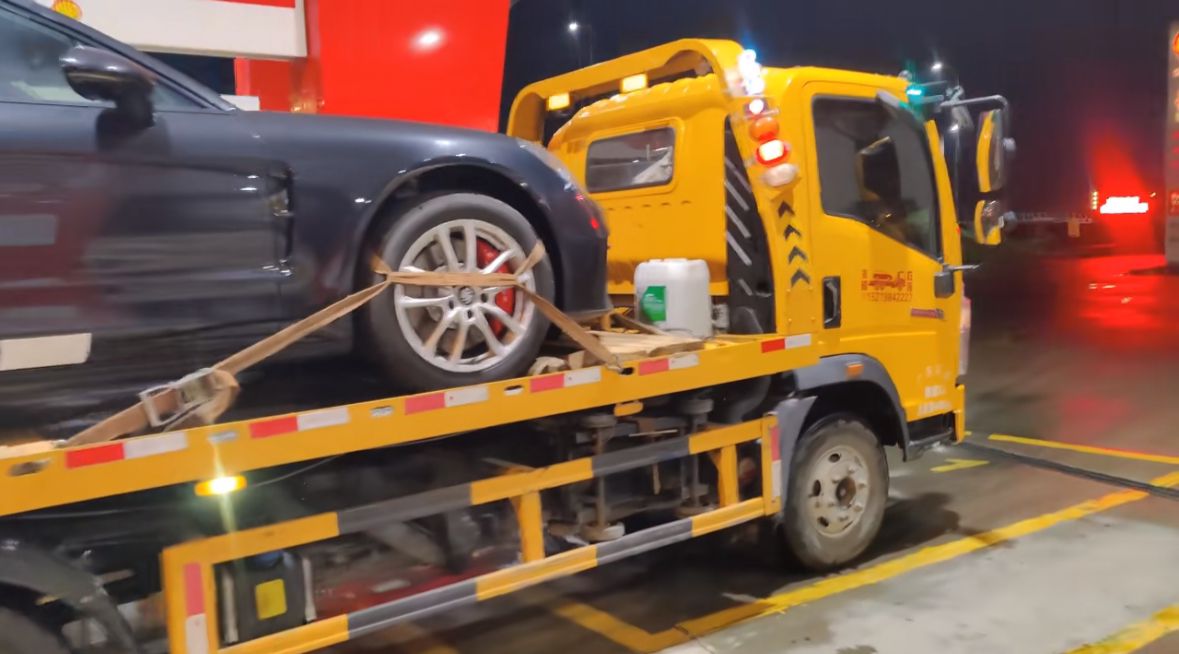 贵港行车途中遇到突发状况该如何呼叫道路救援？